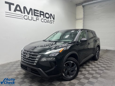 Used 2024 Nissan Rogue SV image 2