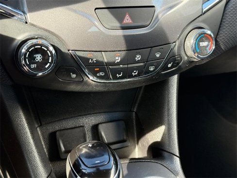 Used 2018 Chevrolet Cruze LT image 17