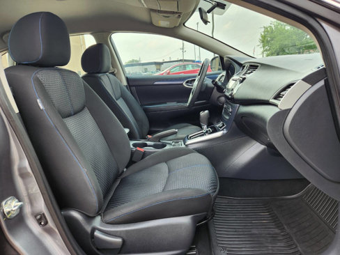 Used 2017 Nissan Sentra SR w/ Protection Package image 15