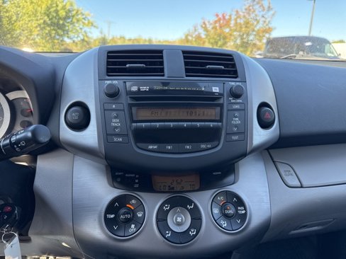 Used 2008 Toyota RAV4 Limited image 11