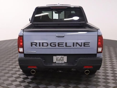 Certified 2025 Honda Ridgeline Black Edition image 7