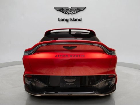 Used 2022 Aston Martin DBX image 5