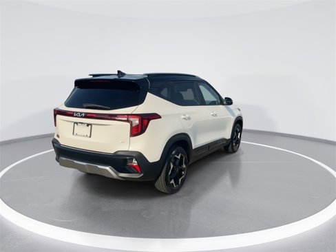 New 2026 Kia Seltos S image 8