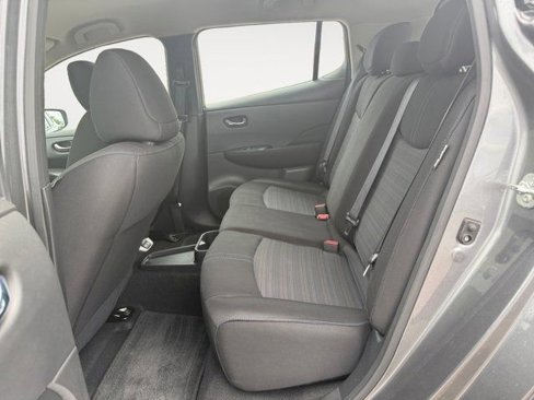 Used 2024 Nissan Leaf S image 13