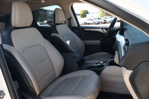 Used 2020 Ford Escape SEL image 30