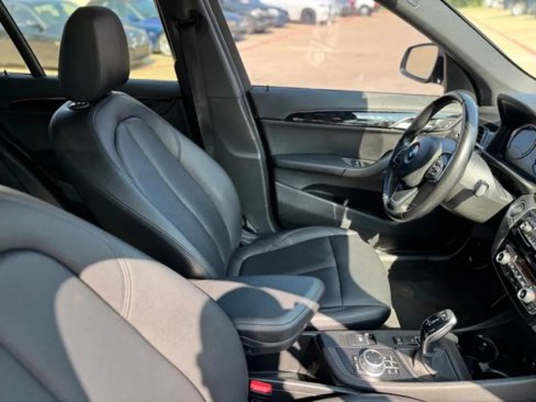 Used 2021 BMW X1 xDrive28i image 12