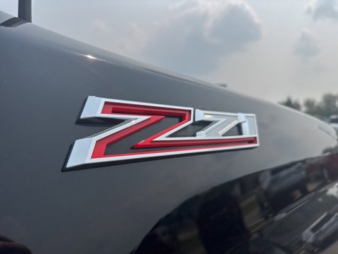 Used 2022 Chevrolet Silverado 2500 LTZ w/ LTZ Plus Package image 10