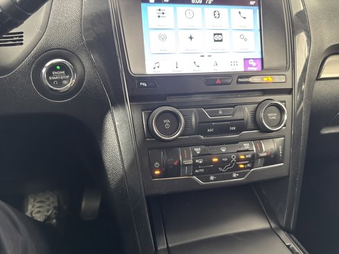 Used 2018 Ford Explorer XLT w/ Equipment Group 202A image 32