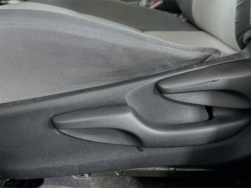 Used 2015 Toyota RAV4 LE image 22