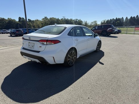 Used 2022 Toyota Corolla SE image 6