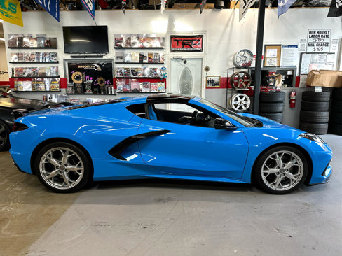 Used 2020 Chevrolet Corvette Stingray Premium Cpe w/ 3LT Preferred Equipment Group image 4