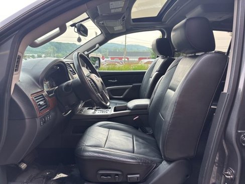 Used 2015 Nissan Armada Platinum image 11