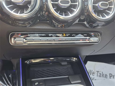 Certified 2021 Mercedes-Benz GLB 250 w/ Premium Package image 29