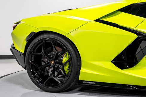 Used 2024 Lamborghini Revuelto image 49