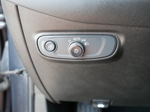 Used 2022 Chevrolet Equinox RS w/ RS Leather Package image 26
