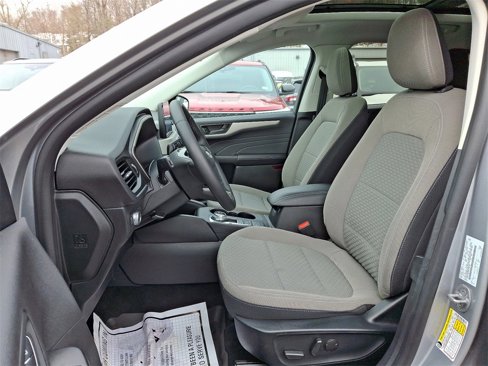 Certified 2022 Ford Escape SE w/ SE Sport Appearance Package image 13