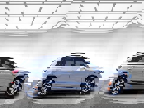 Used 2019 Audi e-tron Premium Plus image 4