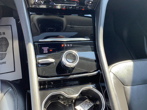 Used 2023 Jeep Grand Cherokee L Limited w/ Black Appearance Package image 21
