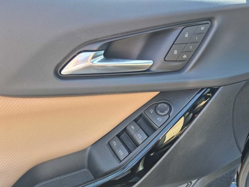 New 2026 Chevrolet Equinox ACTIV w/ Convenience Package III image 11