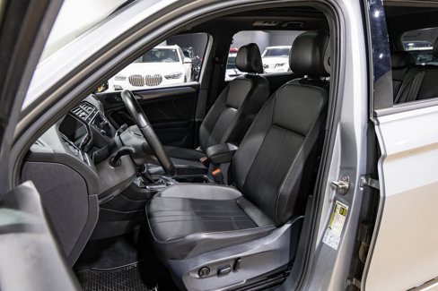 Used 2022 Volkswagen Tiguan SE R-Line image 22