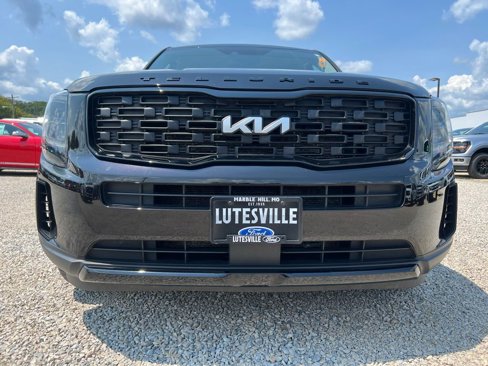 Used 2022 Kia Telluride EX w/ EX Premium Package image 3