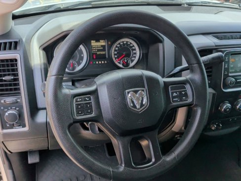 Used 2016 RAM 2500 Tradesman w/ Chrome Appearance Group image 15