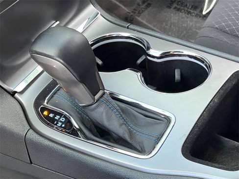 Used 2018 Jeep Grand Cherokee Laredo image 27
