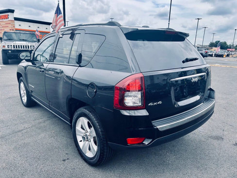 Used 2015 Jeep Compass High Altitude image 4