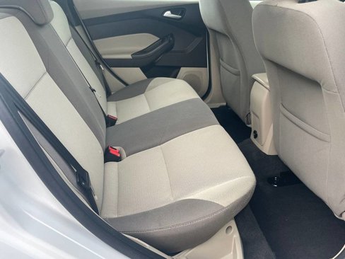 Used 2014 Ford Focus SE image 12