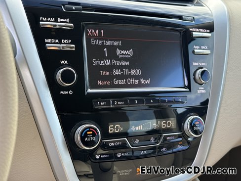 Used 2015 Nissan Murano S image 34