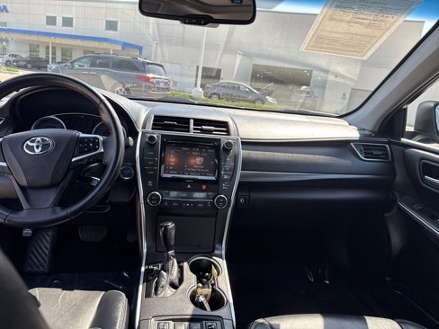 Used 2016 Toyota Camry LE image 15