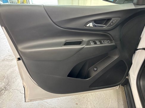 Used 2022 Chevrolet Equinox LT image 10