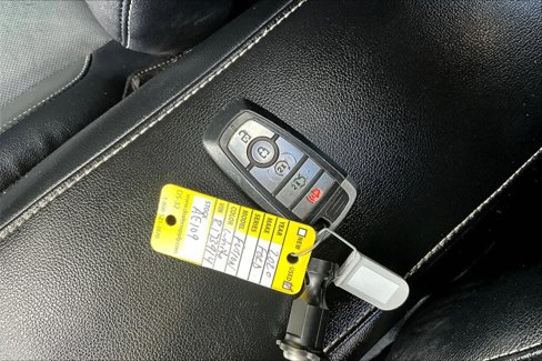 Used 2020 Ford Fusion Titanium image 18