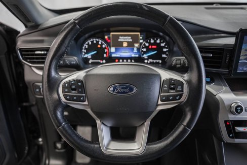 Used 2022 Ford Explorer XLT w/ Equipment Group 202A image 35