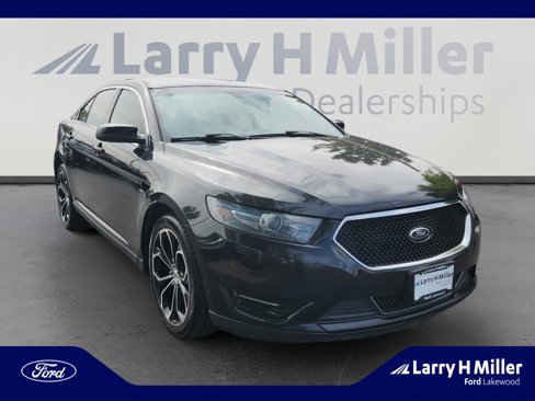 Used 2015 Ford Taurus SHO image 7