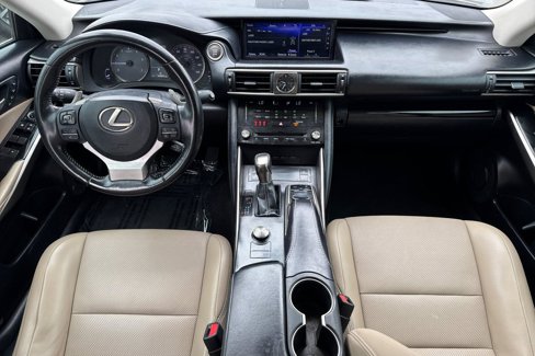 Used 2018 Lexus IS 300 F Sport image 15