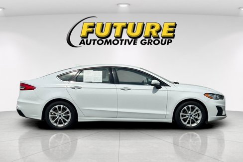 Certified 2020 Ford Fusion SE image 2
