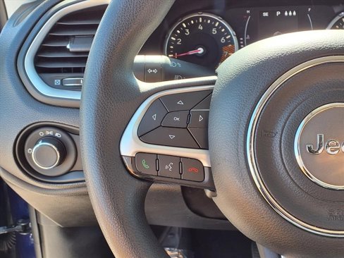 Used 2019 Jeep Renegade Sport image 17