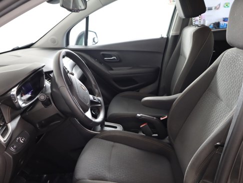 Used 2020 Chevrolet Trax LS w/ Tint and Cruise Package image 15