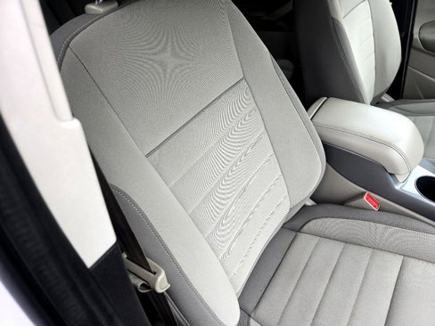 Used 2013 Ford Escape SE image 35