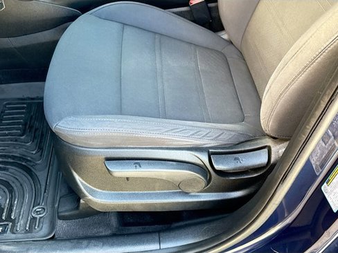 Used 2016 Kia Sorento LX image 19