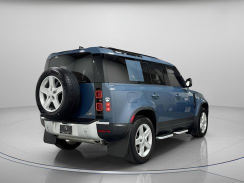 Certified 2022 Land Rover Defender 110 SE image 4