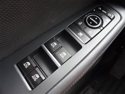 Used 2015 Hyundai Genesis 3.8 w/ Option Group 03 image 22
