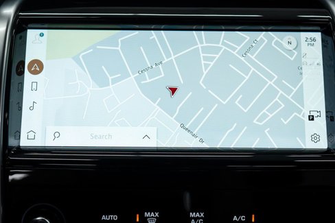 Used 2022 Land Rover Discovery Sport SE image 23