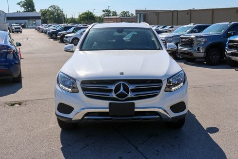 Used 2019 Mercedes-Benz GLC 300 w/ Premium Package image 2