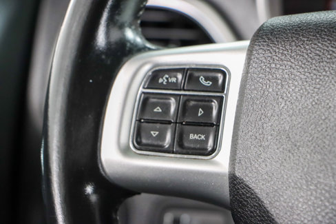 Used 2020 Dodge Journey SE w/ SE Popular Equipment Group image 13