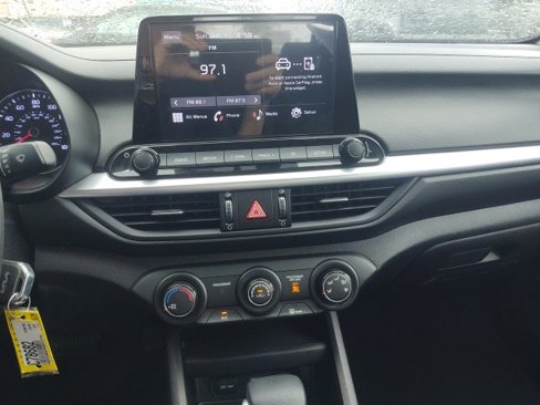 Used 2023 Kia Forte LXS image 11