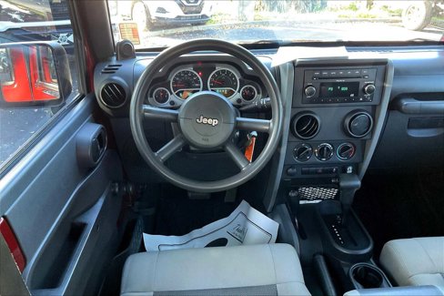 Used 2010 Jeep Wrangler Unlimited Sport image 5