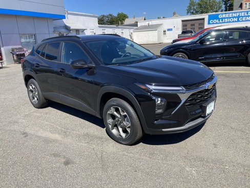 New 2025 Chevrolet Trax LT w/ Driver Confidence Package image 1