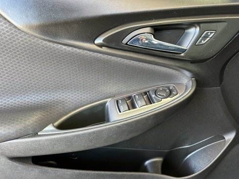 Used 2022 Chevrolet Malibu LT image 11